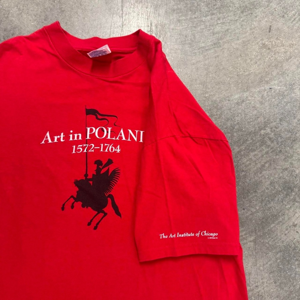 Vintage Chicago Art Muesuem Graphic T-Shirt Art in Poland Red Short Sleeve XL